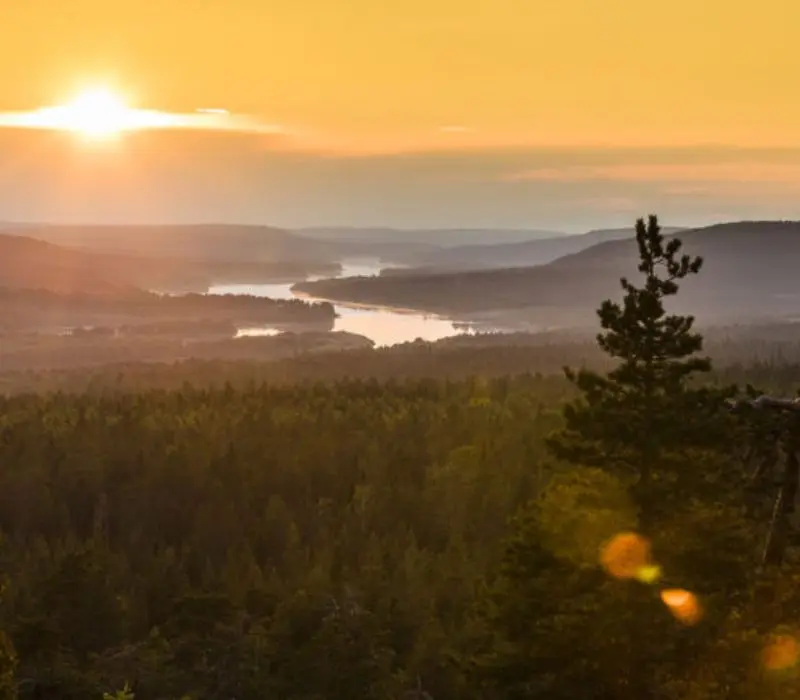 Rovaniemi, xứ sở của &ocirc;ng gi&agrave; Noel v&agrave; những điều kỳ th&uacute; 13