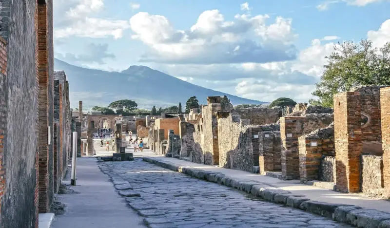 Sự hồi sinh của Th&agrave;nh phố cổ Pompeii một thời huy ho&agrave;ng 8