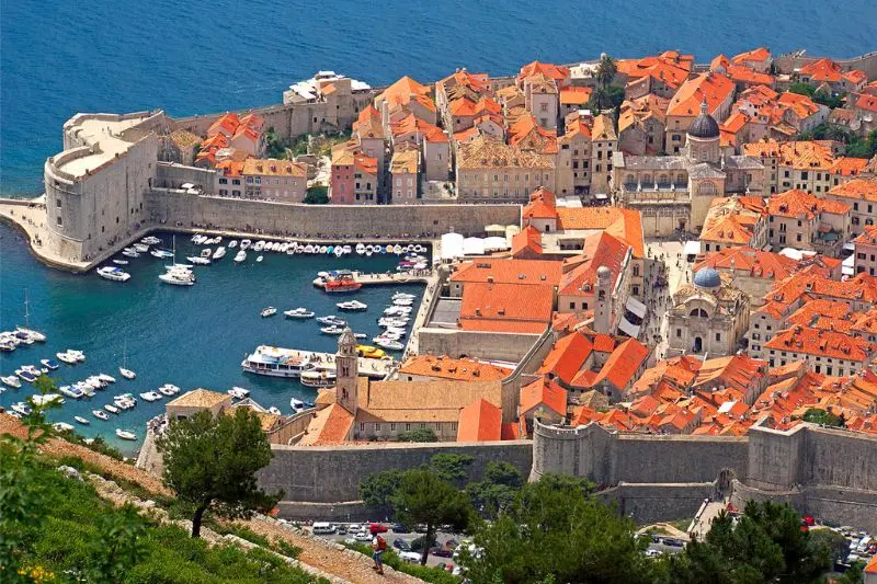 Th&agrave;nh phố cổ Dubrovnik vi&ecirc;n ngọc qu&yacute; của v&ugrave;ng Adriatic 6