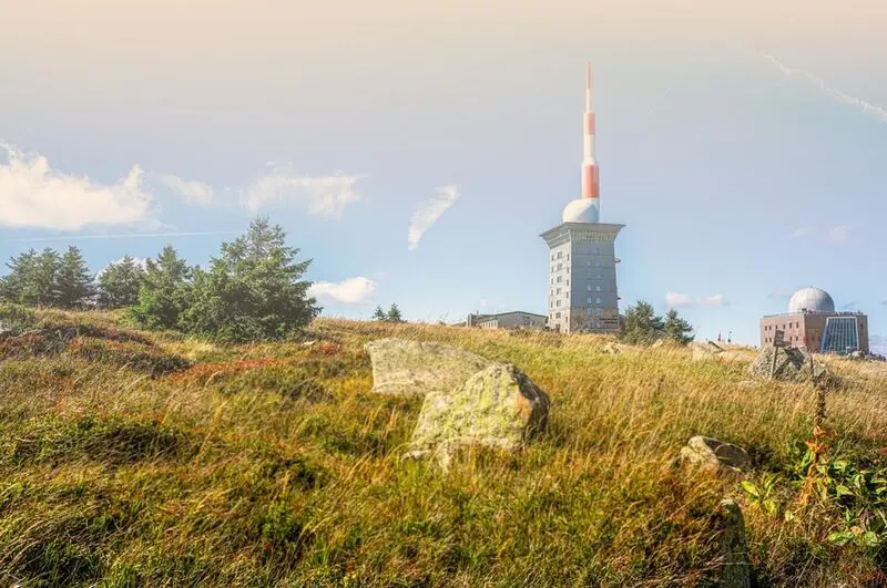 Thị trấn Wernigerode đầy m&agrave;u sắc của d&atilde;y n&uacute;i Harz nước Đức 5
