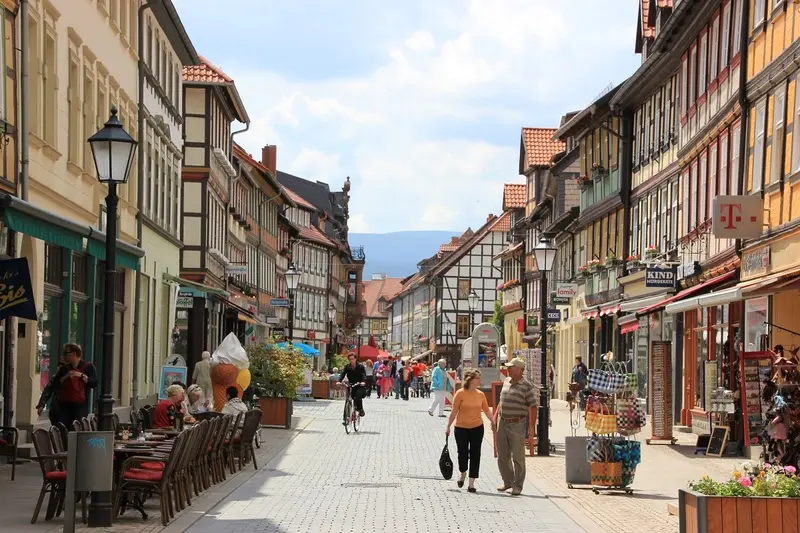 Thị trấn Wernigerode đầy m&agrave;u sắc của d&atilde;y n&uacute;i Harz nước Đức 13
