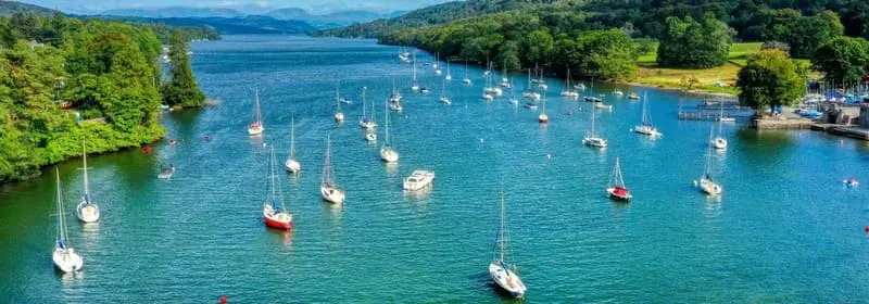 Thi&ecirc;n đường Windermere y&ecirc;n b&igrave;nh b&ecirc;n bờ hồ mộng mơ 2