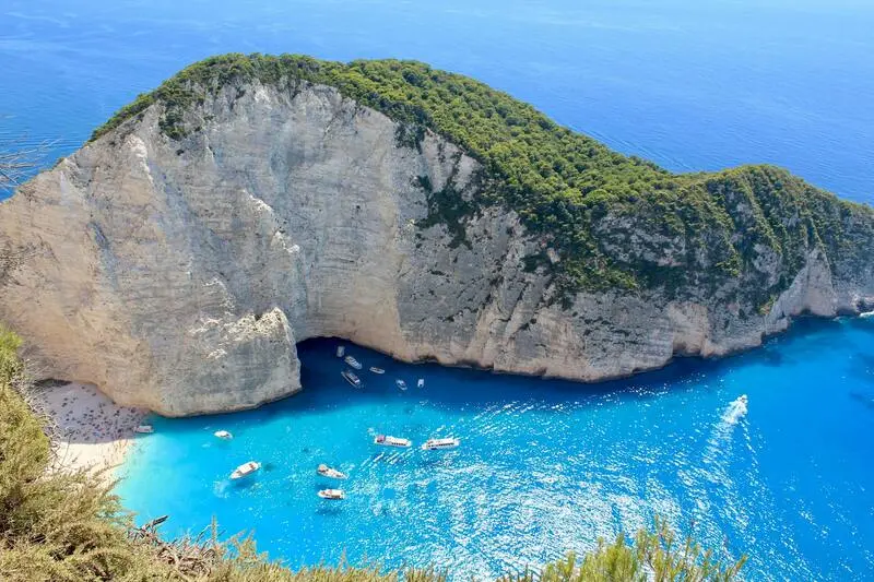 Thưởng l&atilde;m &lsquo;vi&ecirc;n ngọc xanh lam&rsquo; Navagio ngo&agrave;i khơi xa Hy Lạp 5