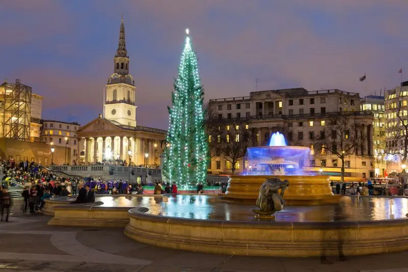 Trafalgar Square, dấu ấn kiến tr&uacute;c nơi tr&aacute;i tim London 8