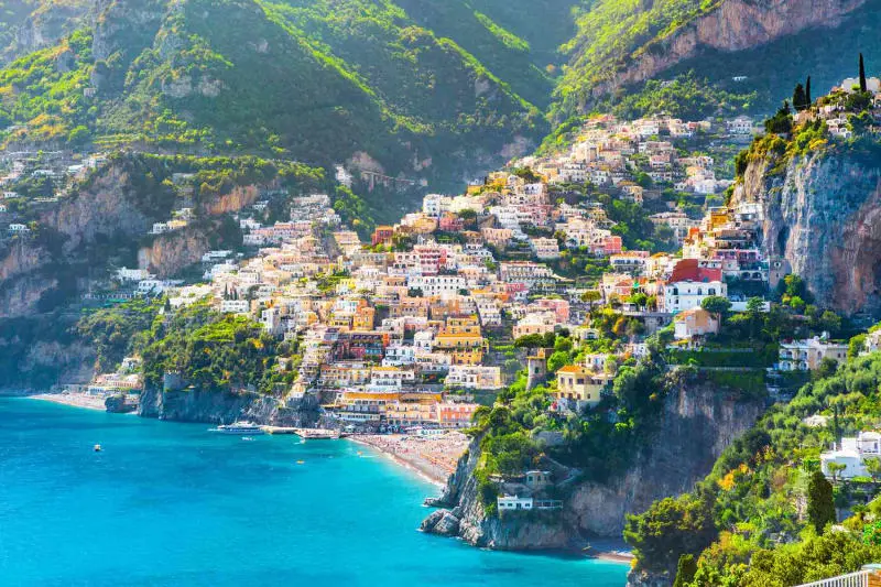 Vẻ đẹp của bờ biển Amalfi đẹp như tranh tại nước &Yacute; 3