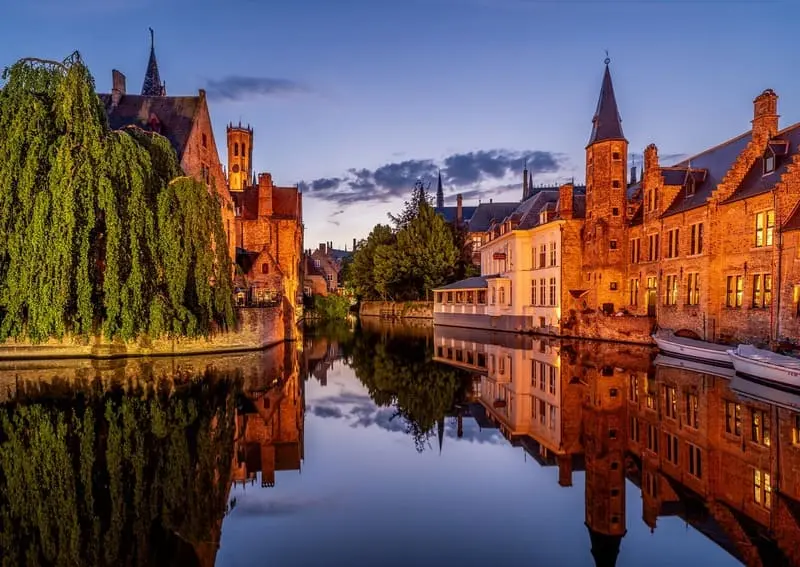 Vẻ đẹp điện ảnh của Th&agrave;nh phố Bruges lộng lẫy nhất nước Bỉ 2