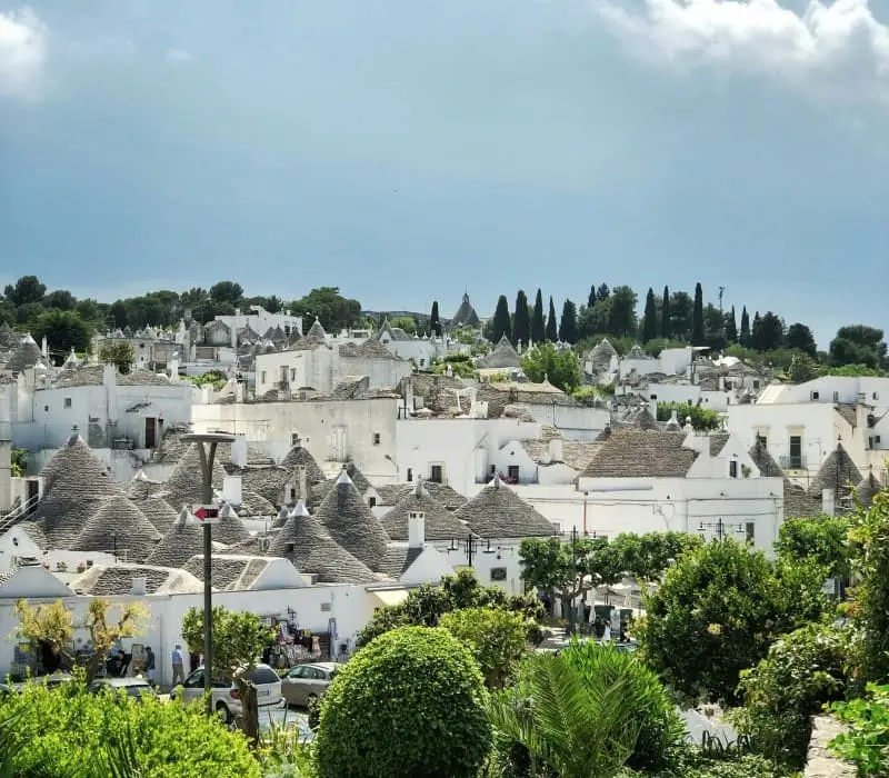 Du lịch Alberobello nước Ý, nơi có những tòa nhà trullo tuyệt đẹp
