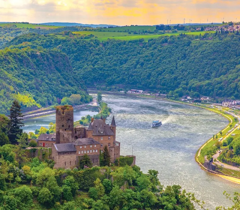 Hành trình khám phá dòng sông Rhine lãng mạn của châu Âu