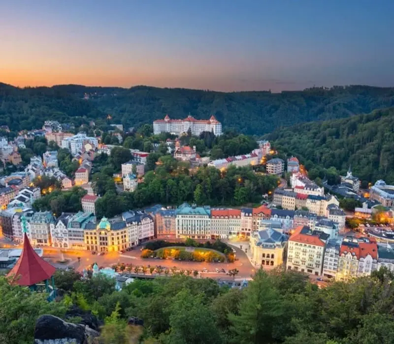 Thị trấn spa Karlovy Vary, vùng đất của những dòng suối khoáng nóng