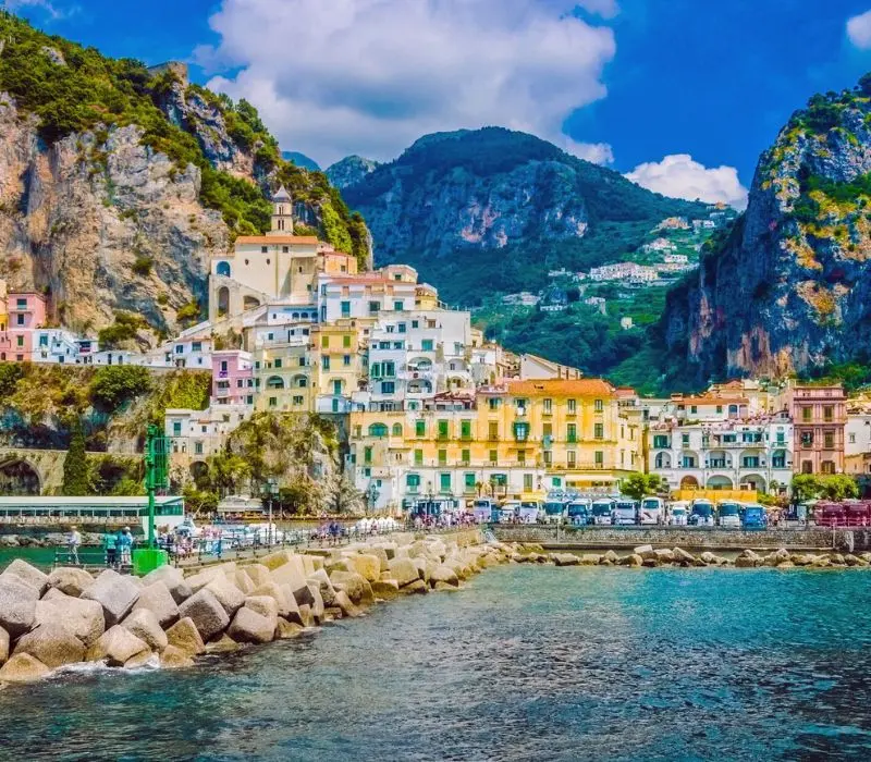 Vẻ đẹp của bờ biển Amalfi đẹp như tranh tại nước Ý