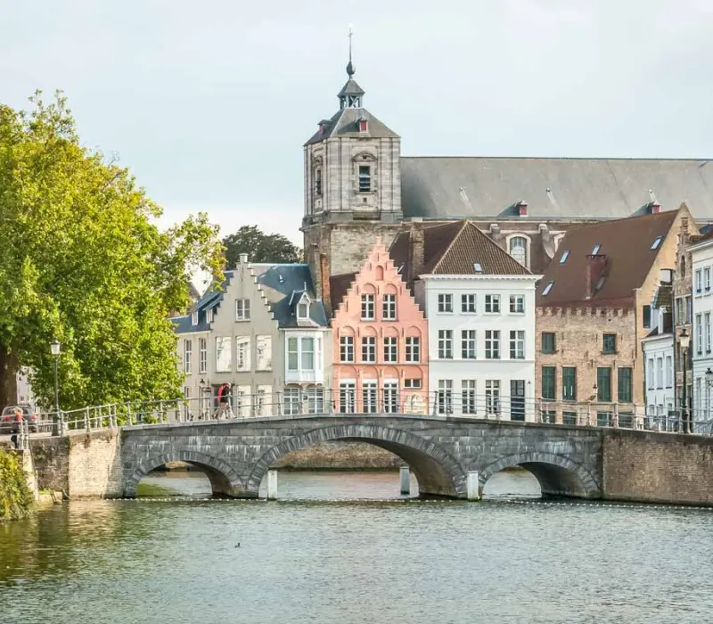 Vẻ đẹp điện ảnh của Thành phố Bruges lộng lẫy nhất nước Bỉ
