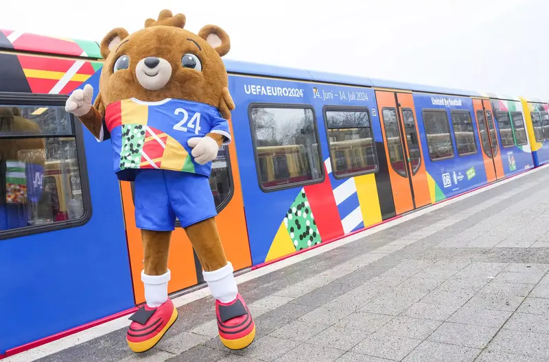 Du lịch Đức m&ugrave;a EURO 2024 h&ograve;a c&ugrave;ng bầu kh&ocirc;ng kh&iacute; b&oacute;ng đ&aacute; s&ocirc;i động 4