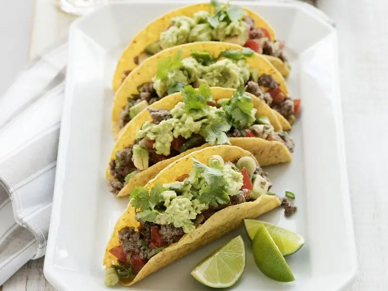 Guacamole: M&oacute;n sốt tr&aacute;i bơ healthy với c&aacute;ch l&agrave;m đơn giản 9