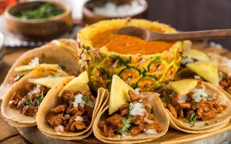 Kh&aacute;m ph&aacute; m&oacute;n b&aacute;nh Tacos hấp dẫn đến từ đất nước Mexico 3