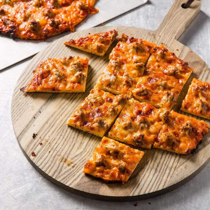 Pizza Chicago: D&ograve;ng Deep Dish độc đ&aacute;o mang lại định nghĩa mới 7