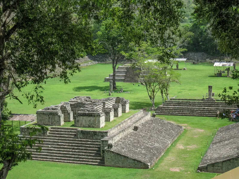 Chi&ecirc;m ngưỡng Honduras vi&ecirc;n ngọc b&iacute;ch th&ocirc; của Trung Mỹ 7