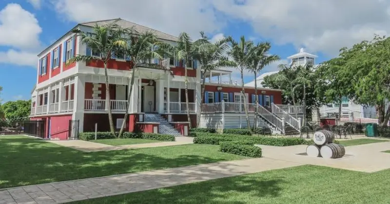 Chinh phục Bahamas, thi&ecirc;n đường Đảo lợn xinh đẹp tại T&acirc;y Ấn 7