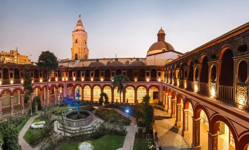 Chinh phục Lima Peru c&ugrave;ng loạt thắng cảnh với vẻ đẹp xuyến xao 8