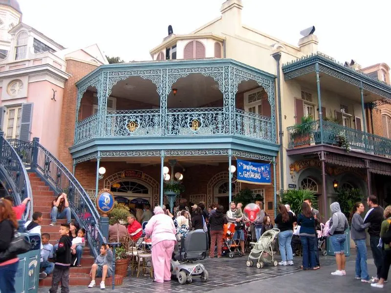 C&ocirc;ng vi&ecirc;n Disneyland: Kh&aacute;m ph&aacute; địa điểm vui chơi, giải tr&iacute; h&agrave;ng đầu ch&acirc;u Mỹ 10