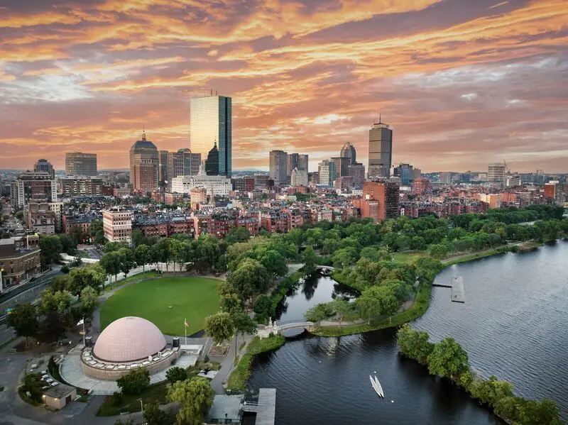 Du lịch Boston: C&aacute;i n&ocirc;i của c&aacute;ch mạng Mỹ v&agrave; những t&ograve;a nh&agrave; gạch đỏ 2