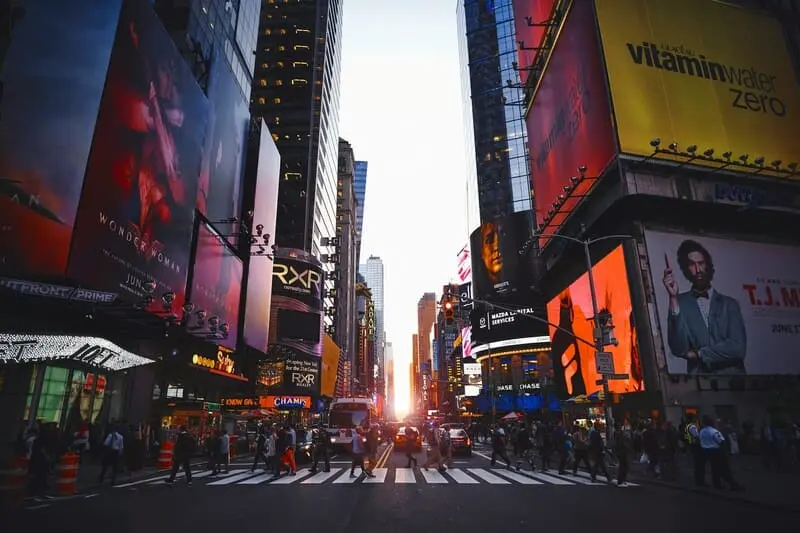 Du lịch New York v&agrave; kh&aacute;m ph&aacute; những ch&acirc;n trời rực rỡ nhất nước Mỹ 3