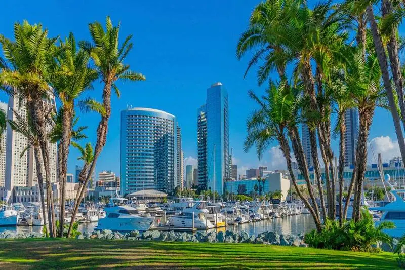 Du lịch San Diego, tận hưởng bờ biển trải d&agrave;i dưới nắng ấm 2