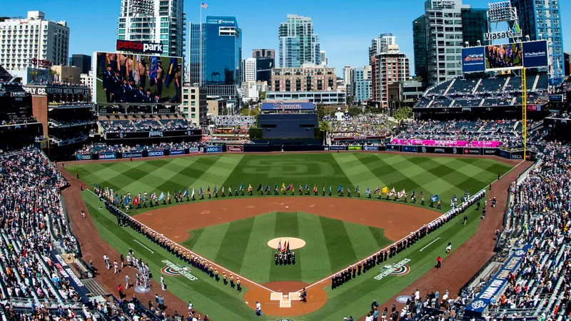 Du lịch San Diego, tận hưởng bờ biển trải d&agrave;i dưới nắng ấm 10