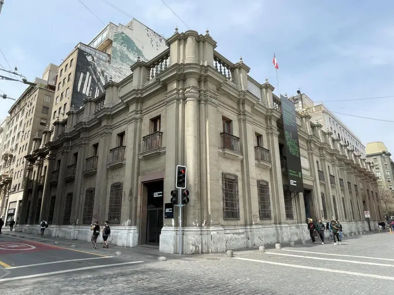 Du ngoạn Santiago Chile sầm uất với nhịp sống s&ocirc;i động 5