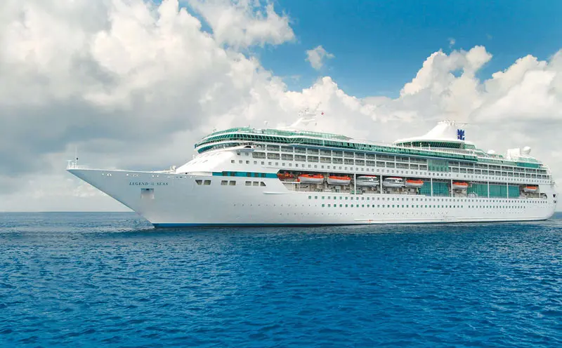 Du thuyền Royal Caribbean đưa bạn kh&aacute;m ph&aacute; h&agrave;nh tr&igrave;nh v&ograve;ng quanh thế giới 6