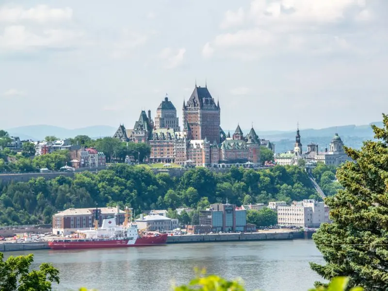 Gh&eacute; thăm Qu&eacute;bec, th&agrave;nh phố đậm chất Ph&aacute;p của Canada 3