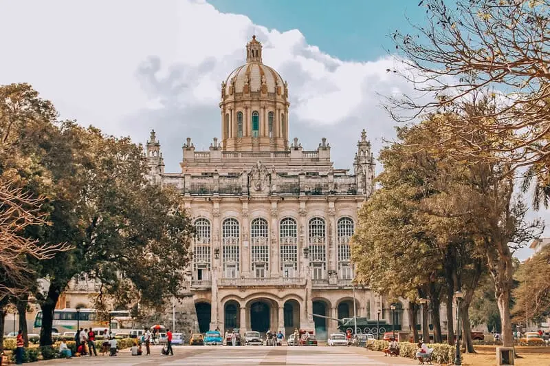 N&eacute;t đẹp đầy ngẫu hứng của Havana, thủ đ&ocirc; Cuba b&ecirc;n bờ Caribbean 9
