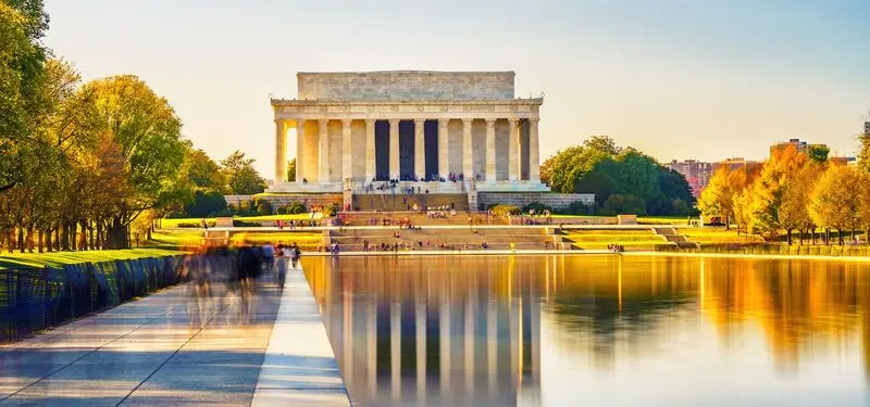 Nh&agrave; tưởng niệm Lincoln v&agrave; một phần lịch sử h&agrave;o h&ugrave;ng nước Mỹ 7