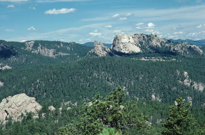 N&uacute;i Rushmore: C&ocirc;ng tr&igrave;nh đi&ecirc;u khắc ch&acirc;n dung 4 tổng thống vĩ đại của Mỹ 9