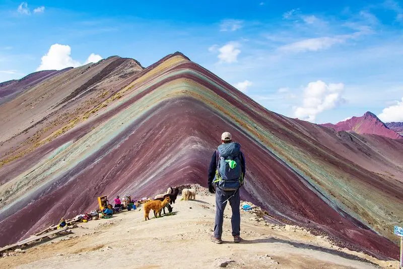 Núi Vinicunca kỳ quan địa chất bảy màu ở Peru 5