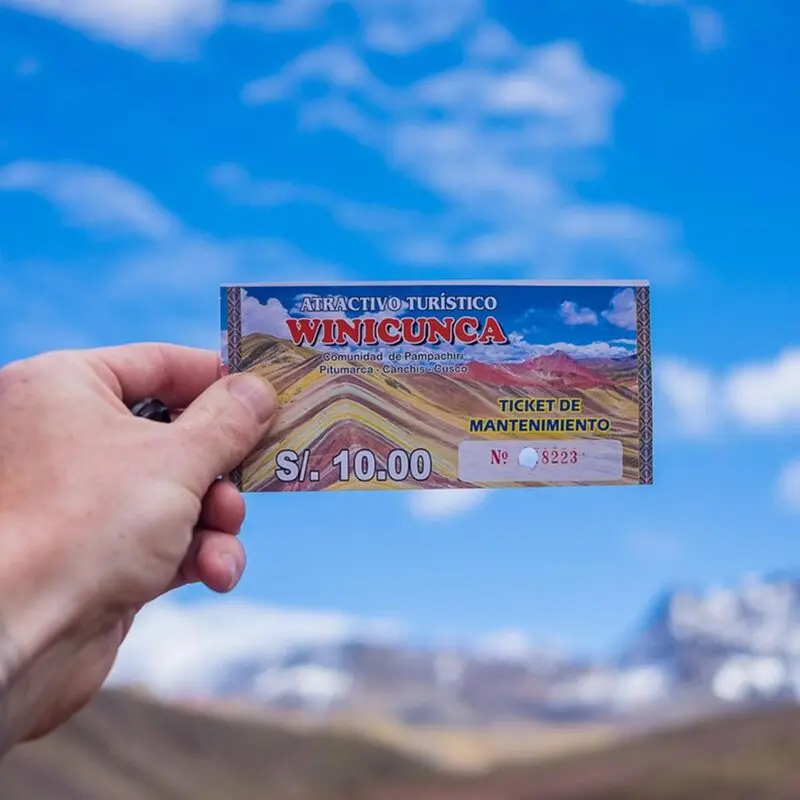 Núi Vinicunca kỳ quan địa chất bảy màu ở Peru 4