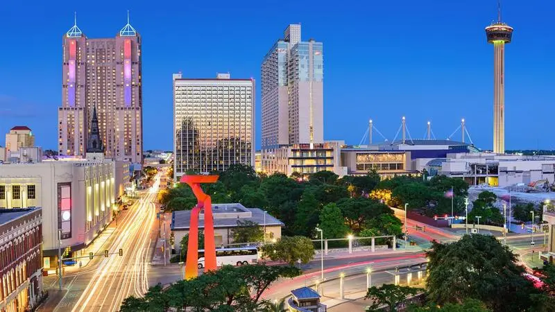 San Antonio: Địa điểm tham quan đa sắc m&agrave;u l&yacute; th&uacute; ở Texas, Mỹ 2