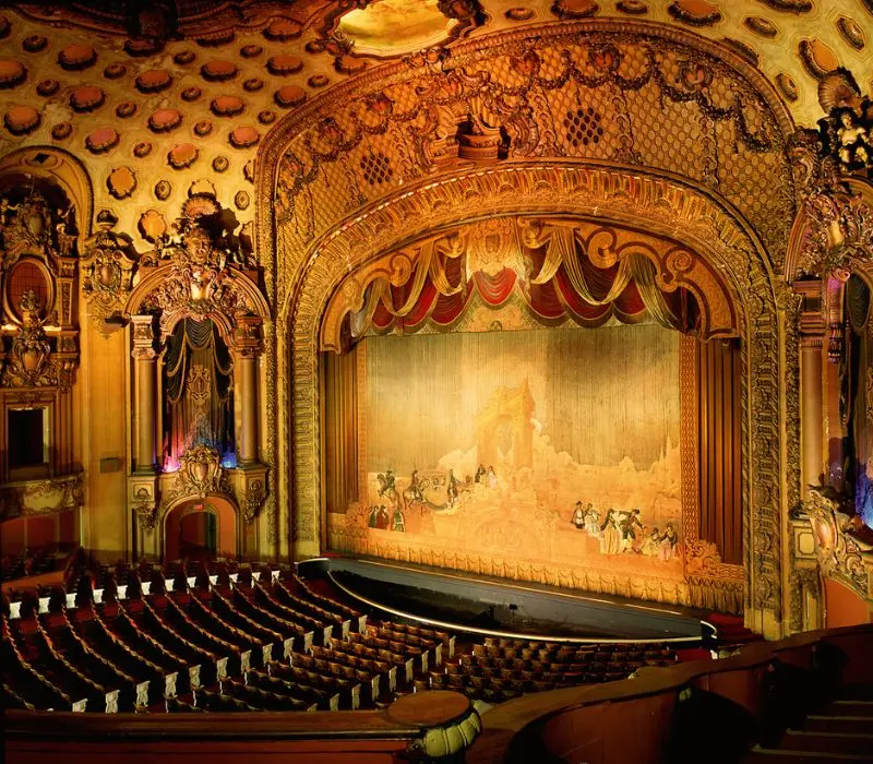S&acirc;n khấu Broadway: Nơi trải nghiệm nhạc kịch đỉnh cao tại New York 2
