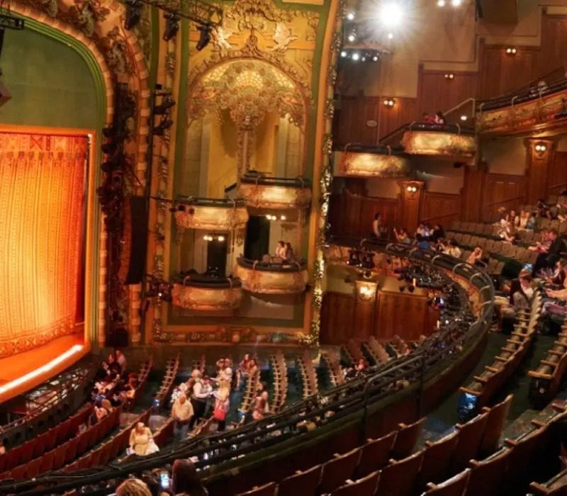 S&acirc;n khấu Broadway: Nơi trải nghiệm nhạc kịch đỉnh cao tại New York 5