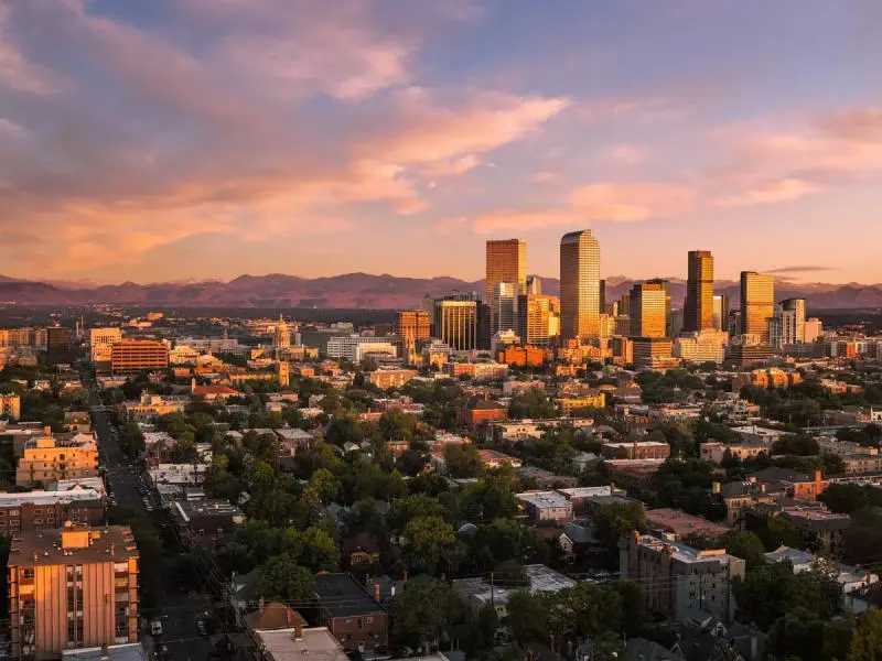 Th&agrave;nh phố Denver nhộn nhịp của tiểu bang Colorado 4