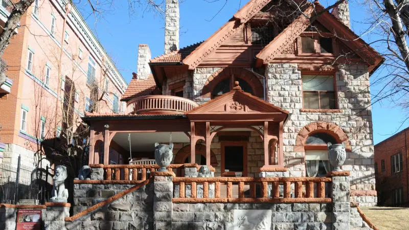 Th&agrave;nh phố Denver nhộn nhịp của tiểu bang Colorado 7