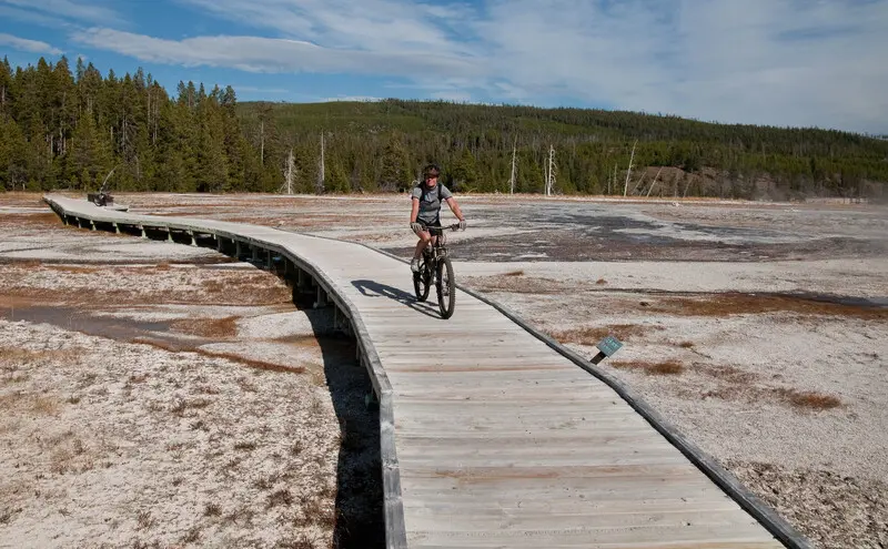 Yellowstone: Vườn quốc gia lâu đời nhất nước Mỹ và thế giới 13