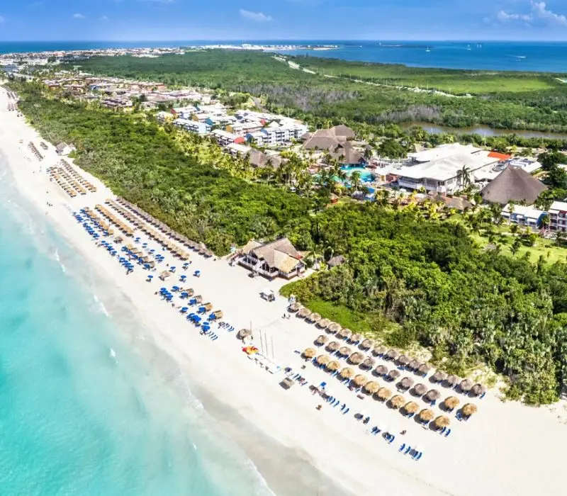Varadero, thị trấn nghỉ dưỡng bên biển xanh tại Cuba