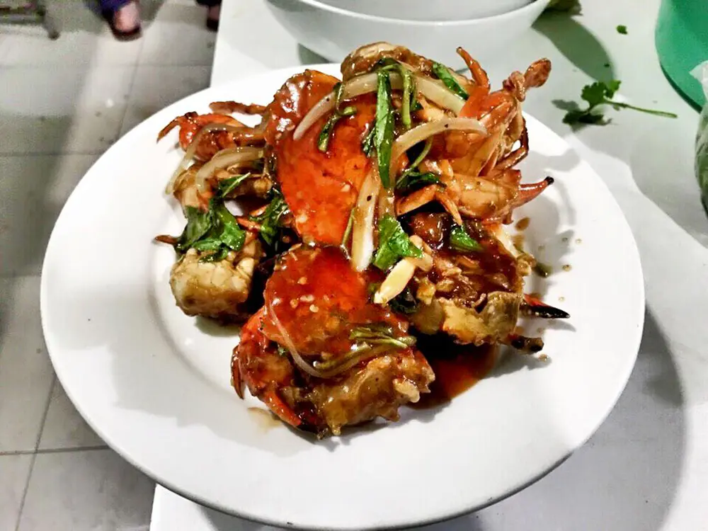 Kh&aacute;m ph&aacute; Cua đ&aacute; C&ocirc;n Đảo với hương vị cực hấp dẫn 5