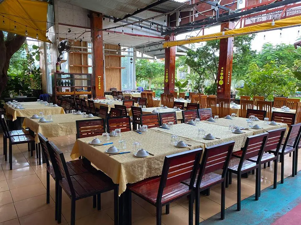 Nh&agrave; h&agrave;ng C&aacute;nh Buồm C&ocirc;n Đảo, địa điểm ho&agrave;n hảo để thưởng thức hải sản 3
