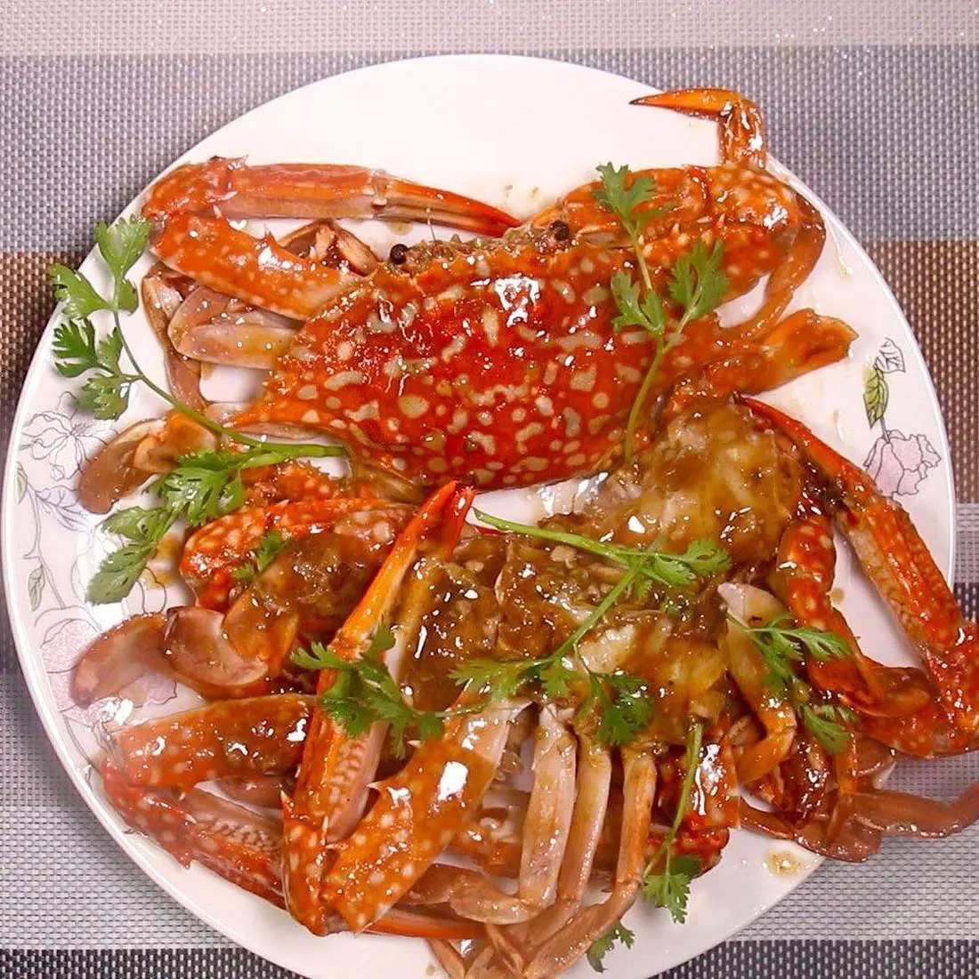 Thưởng thức những m&oacute;n ăn si&ecirc;u ngon từ Ghẹ C&ocirc;n Đảo 5