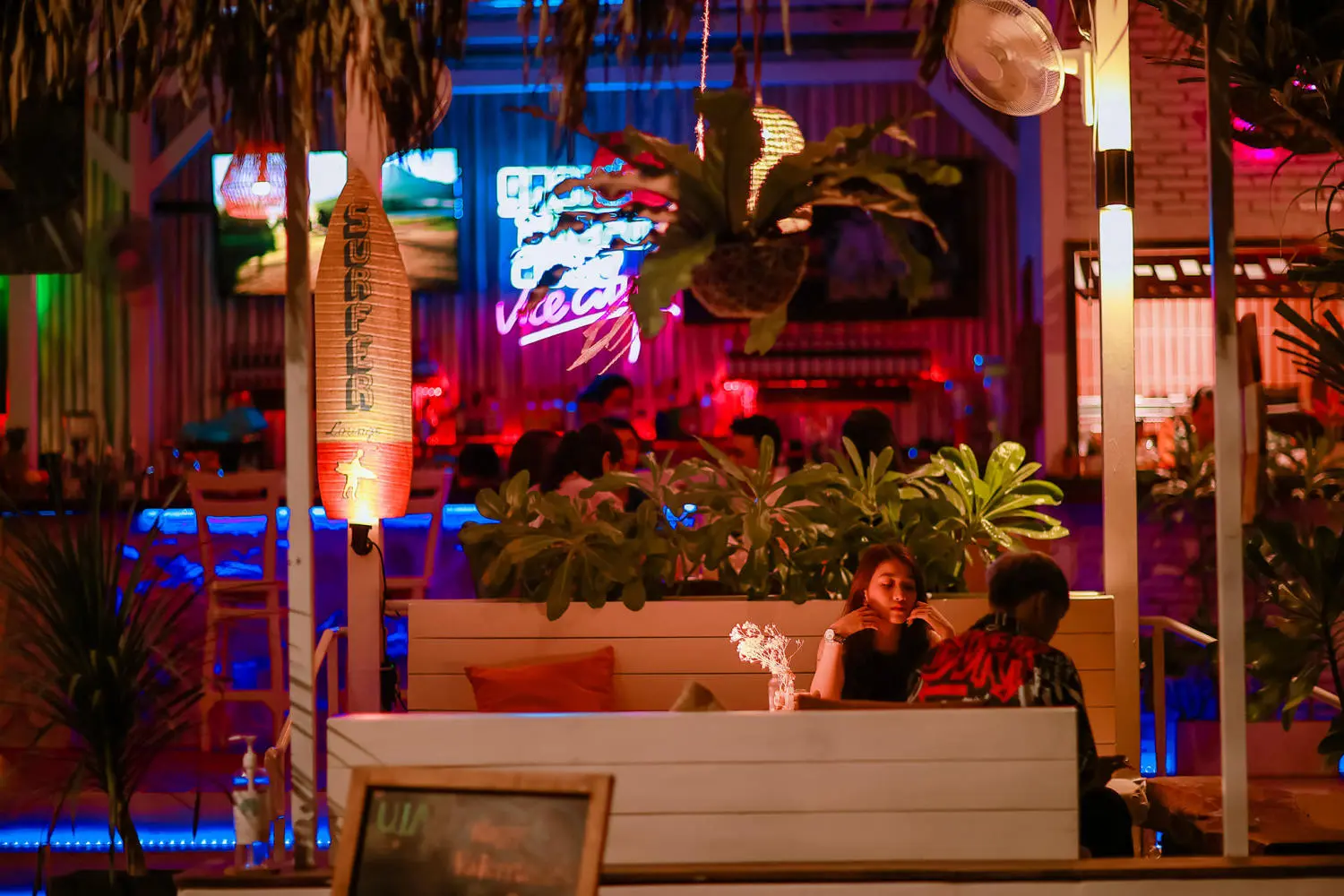 ULA Bar and Kitchen Côn Đảo và trải nghiệm ẩm thực có một không hai