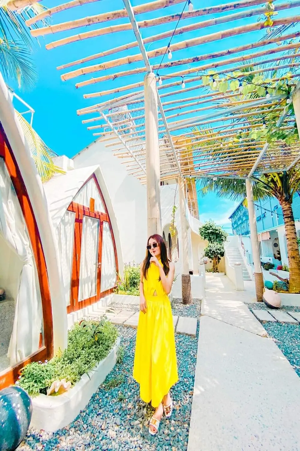 Chiếc review Hotel Sao Condor phong c&aacute;ch nhiệt đới thu nhỏ trong l&ograve;ng quốc đảo 4
