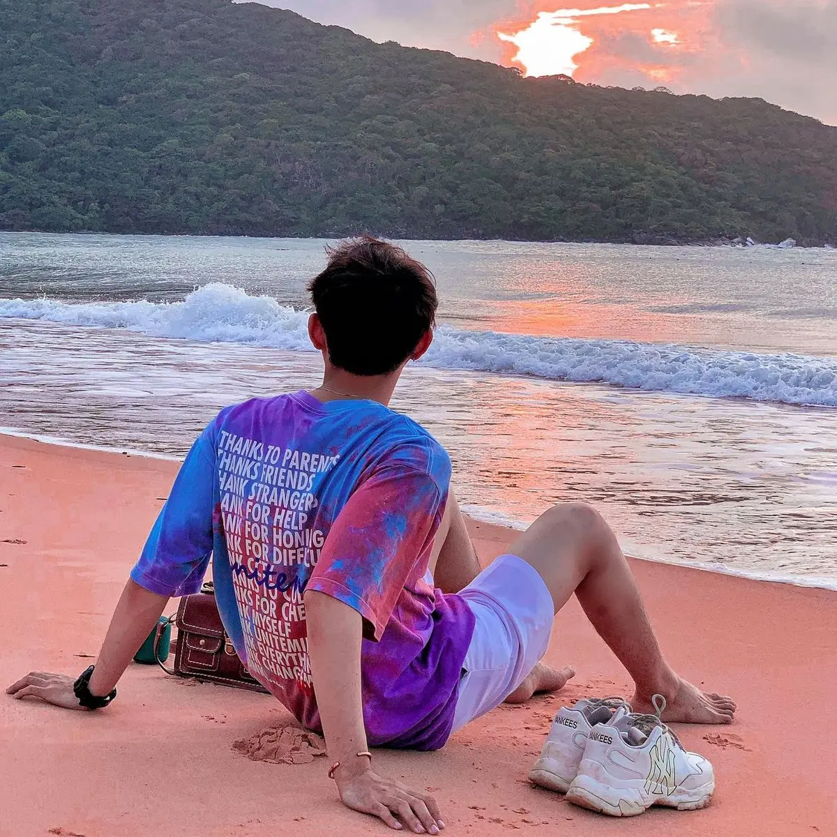 Ngắm hoàng h&ocirc;n tr&ecirc;n C&ocirc;n Đảo cùng blogger đi&ecirc;̉n trai Win Đi 5