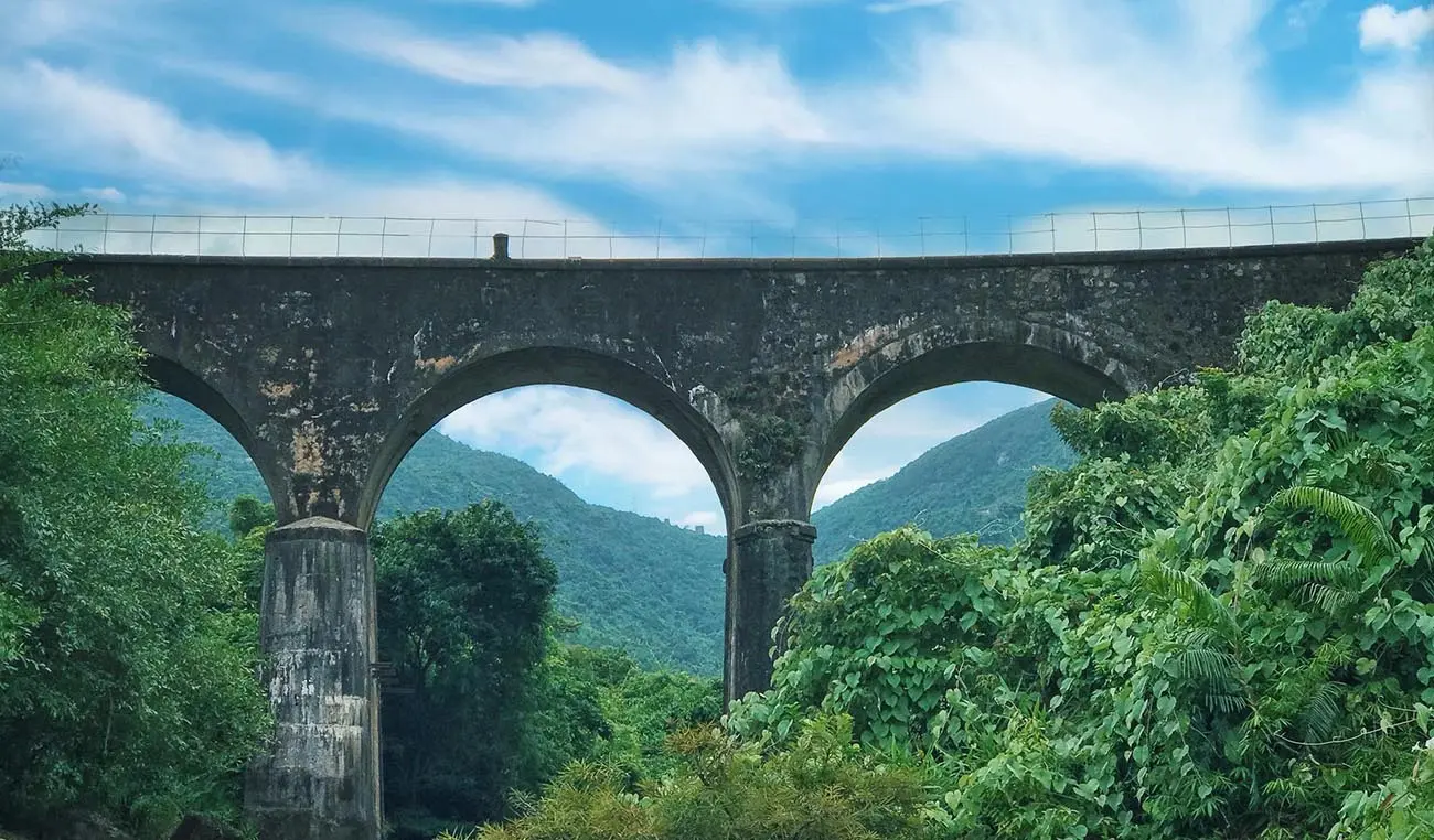 Cầu Vòm Đồn Cả Đà Nẵng - Có một thiên đường dường như bị thế giới lãng quên