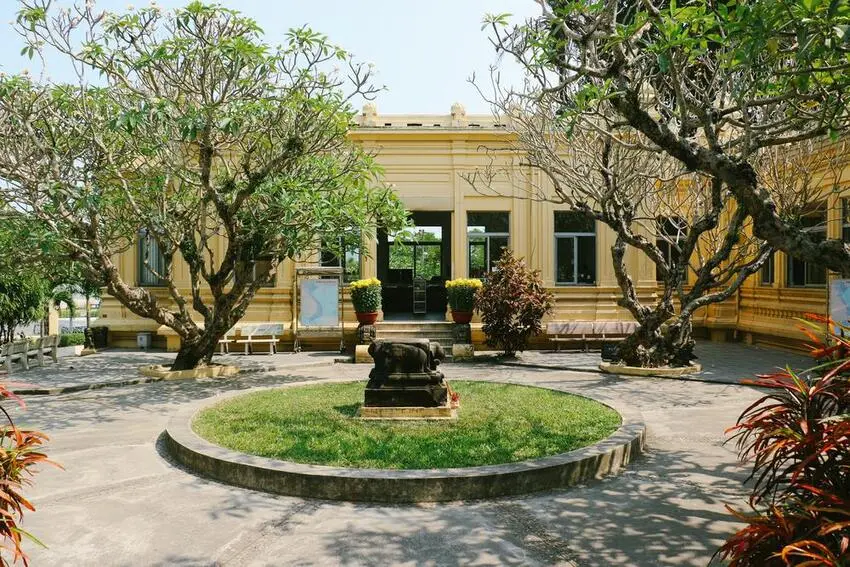 Bảo t&agrave;ng đi&ecirc;u khắc Chăm Đ&agrave; Nẵng - Nơi lưu giữ di sản Chăm Pa 3